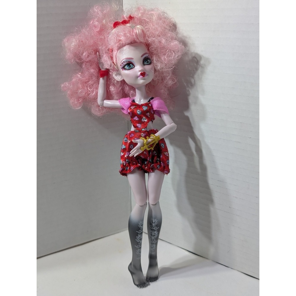 Monster High G3 Scary Sweet Birthday Cupid Asteria Doll with Outfit G3 Fast Ship